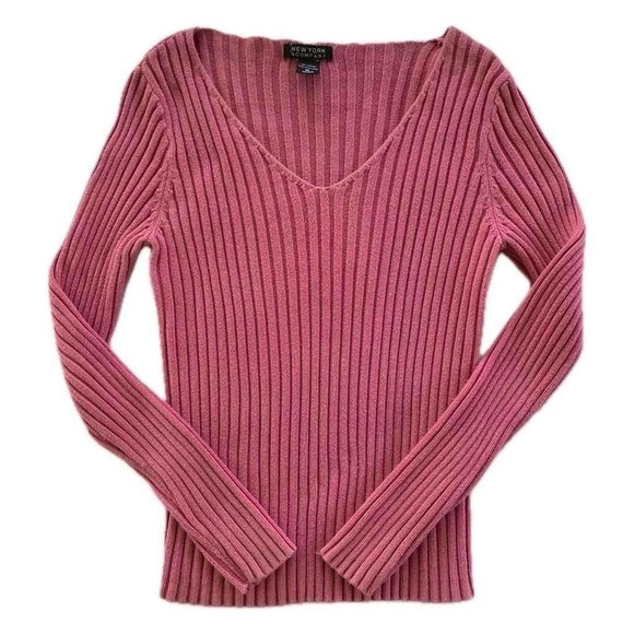 sweater - Picture 5 of 5